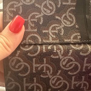 Newer coach magnetic card wallet